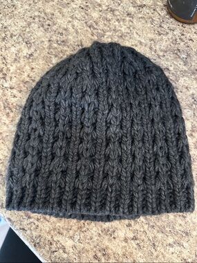 Chunky Knit Beanie - Charcoal Gray